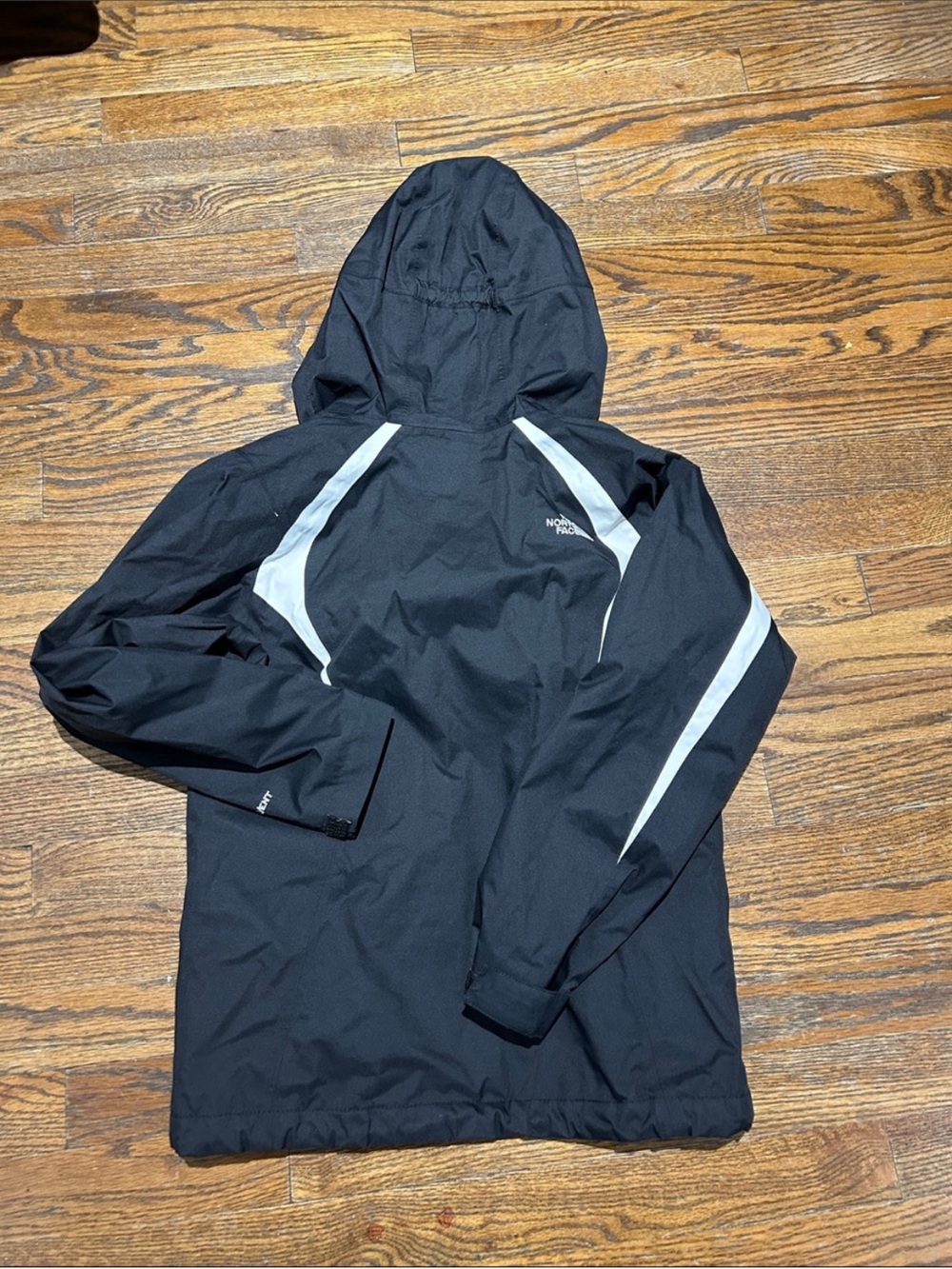 The North Face Girls Black Jacket with Pink Lining and White Accents - Picture 8 of 8